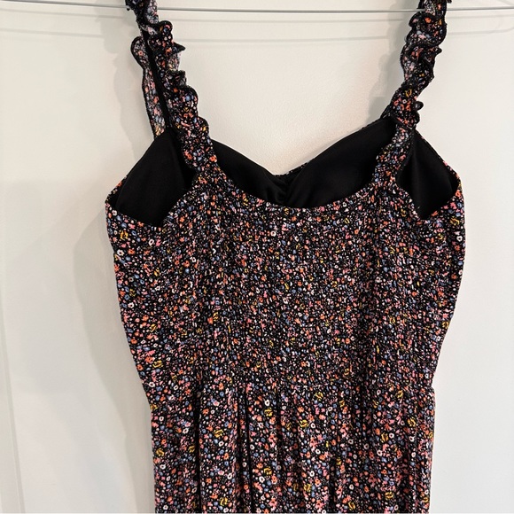 Floral Dress with slit - Picture 4 of 4